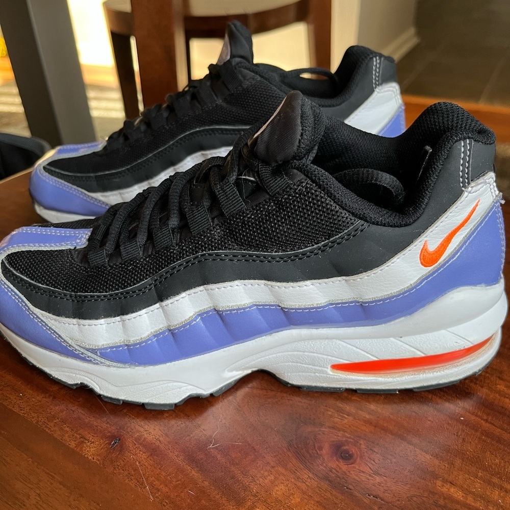 Girls Nike Air Max 95 Black Purple White - Picture 10 of 12